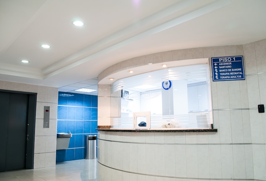 The calm, light-filled reception area at Aurelia Medical on Harley Street