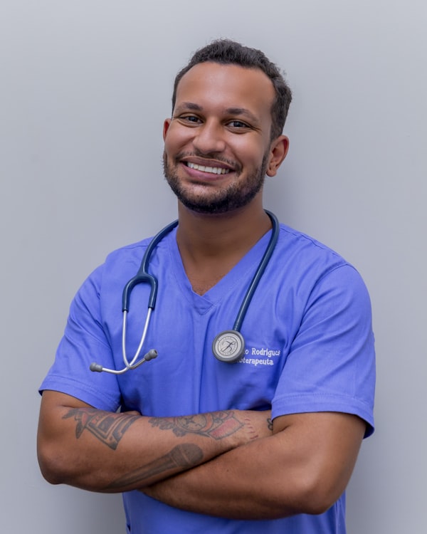 Dr James Aris, Consultant Cardiologist